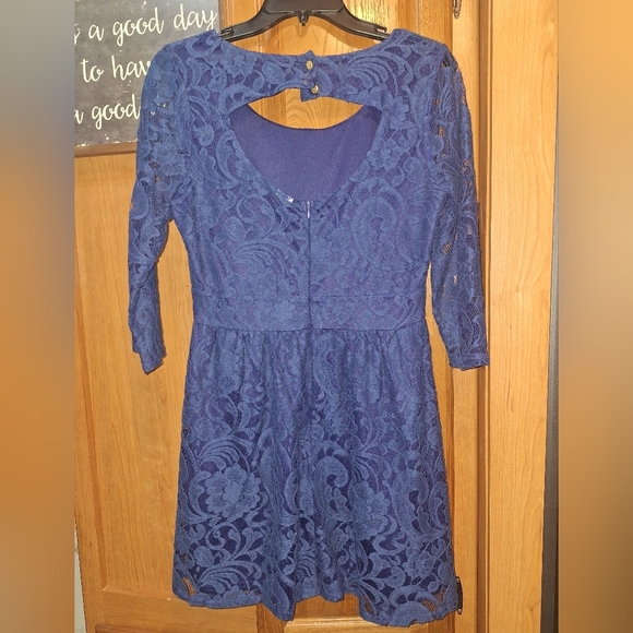 Pink Owl Elegant Blue Lace Dress With A Cutout Back In A Size Small. EUC. - Picture 10 of 10